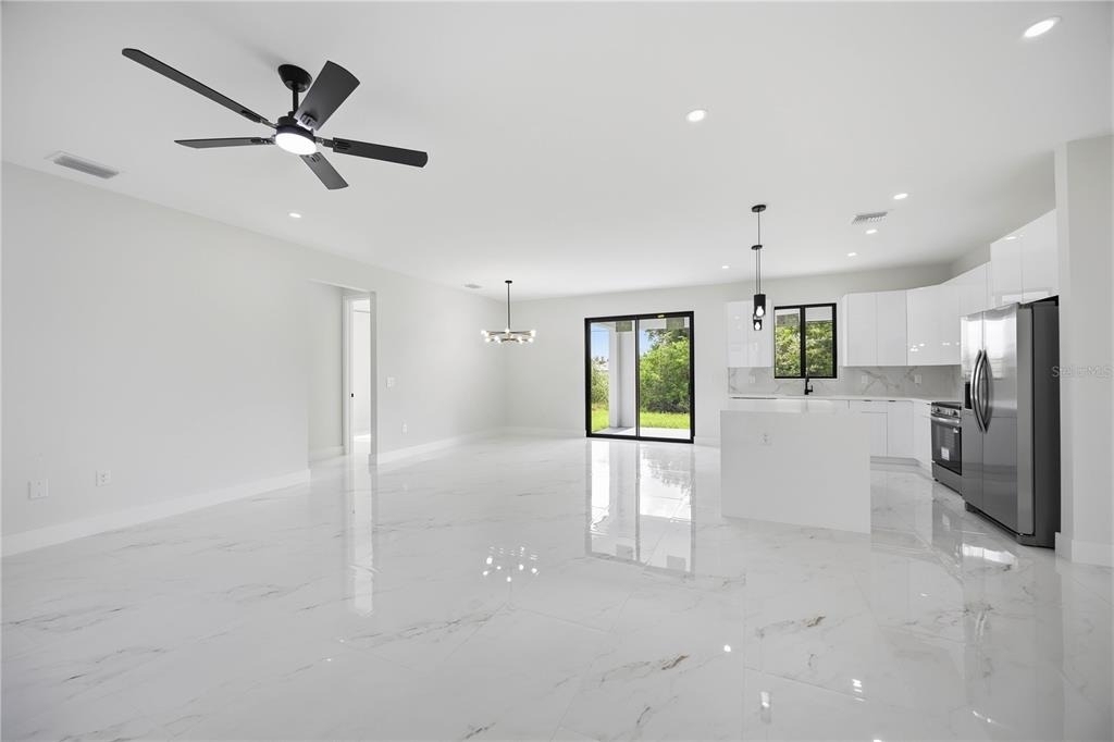 553 Lomond Drive - Photo 2