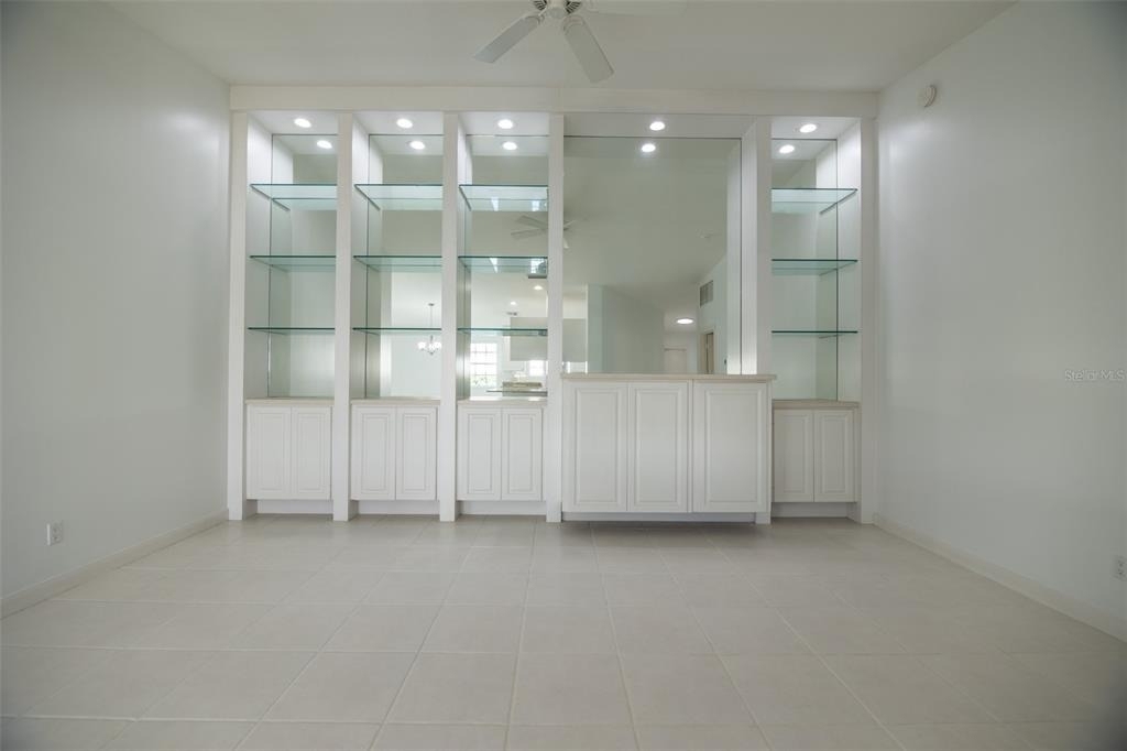8876 Estepona Court - Photo 18
