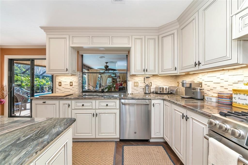 6976 Country Lakes Circle - Photo 13