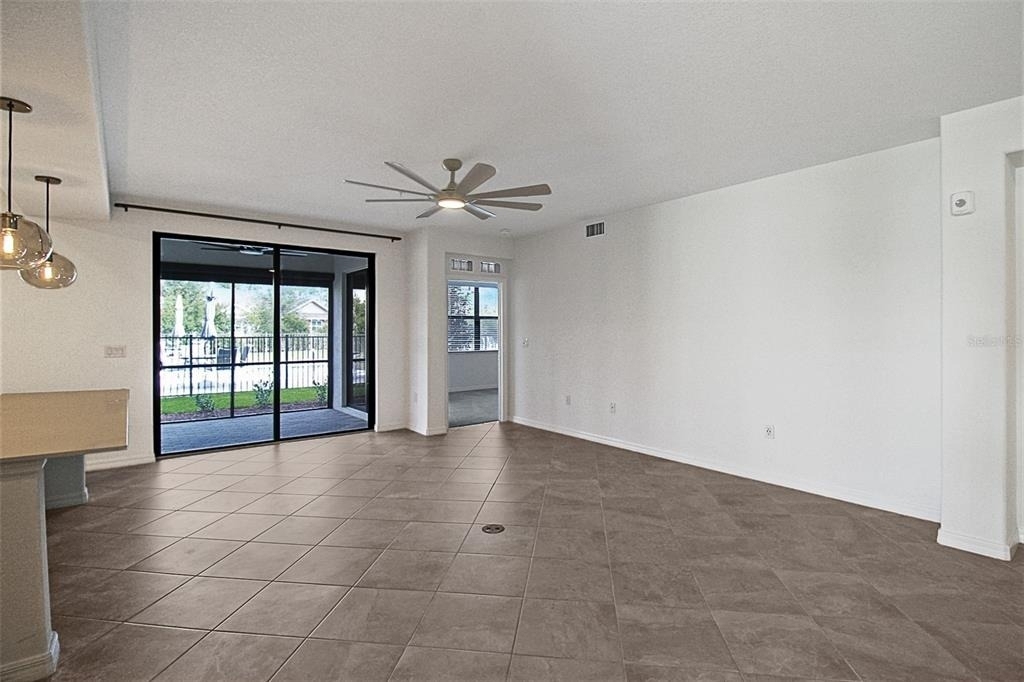 5703 N Honore Avenue - Photo 5