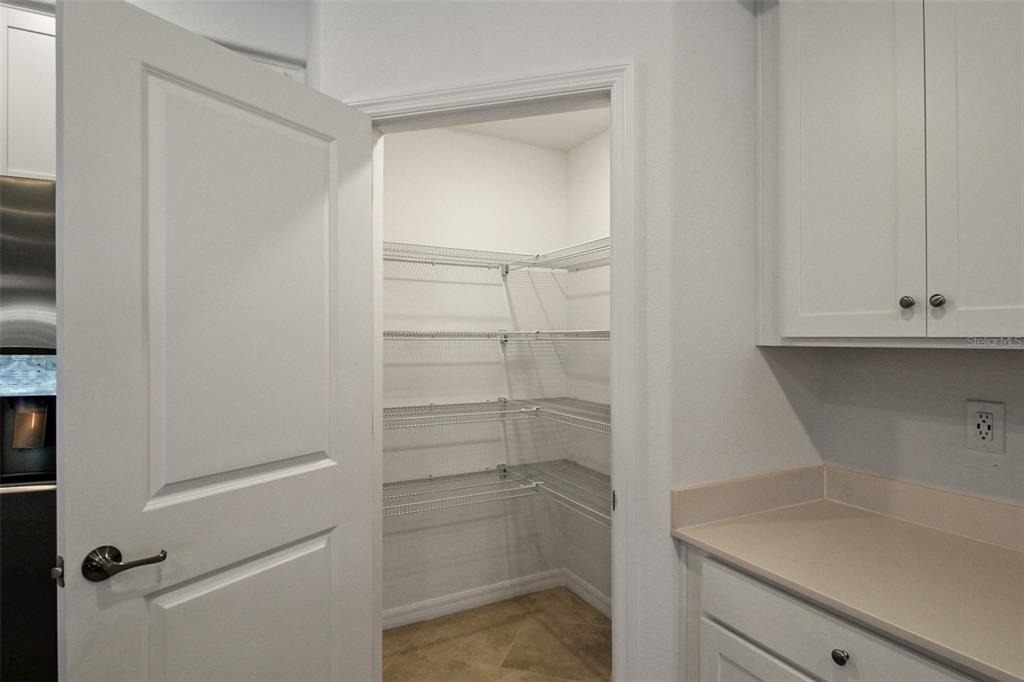 5703 N Honore Avenue - Photo 12