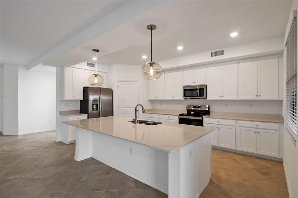 5703 N Honore Avenue - Photo 7
