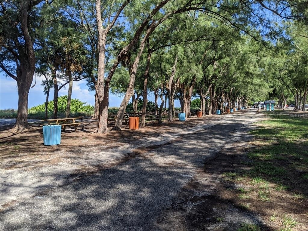 3570 Lake Bayshore Drive - Photo 32