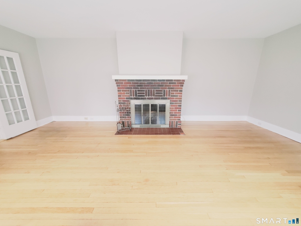 181 Strawberry Hill Avenue - Photo 6