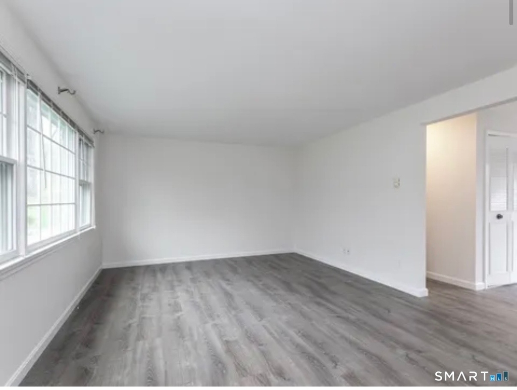 114 Old Farms Lane - Photo 6