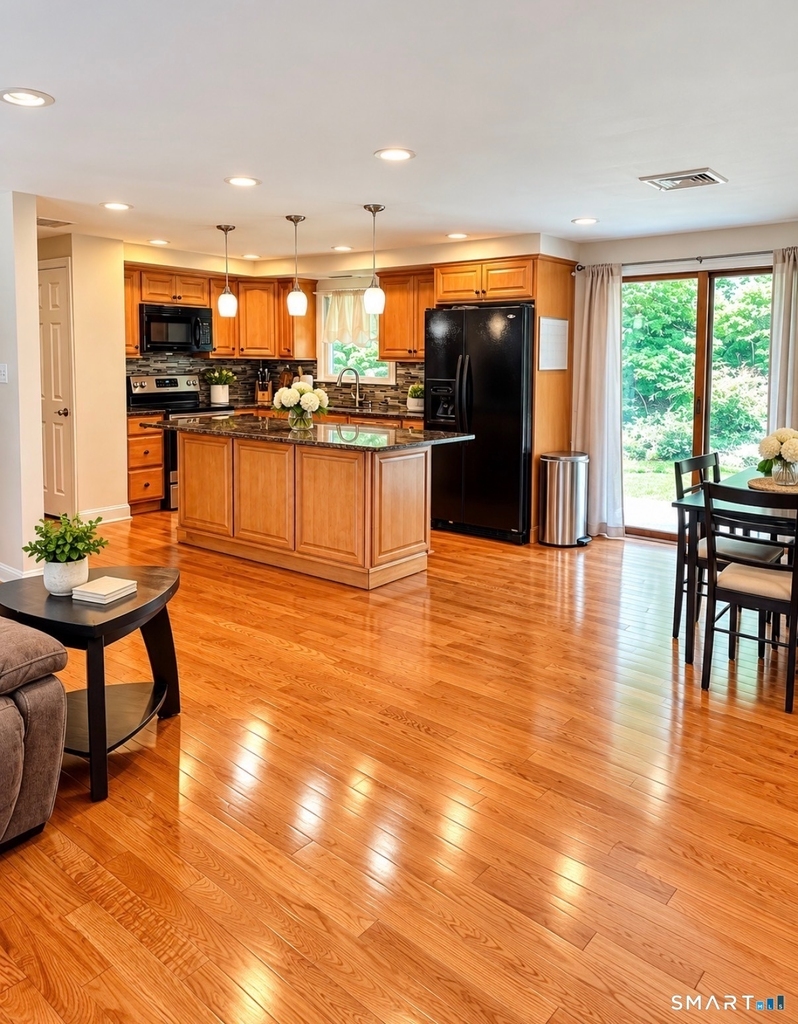 400 Broadway - Photo 1