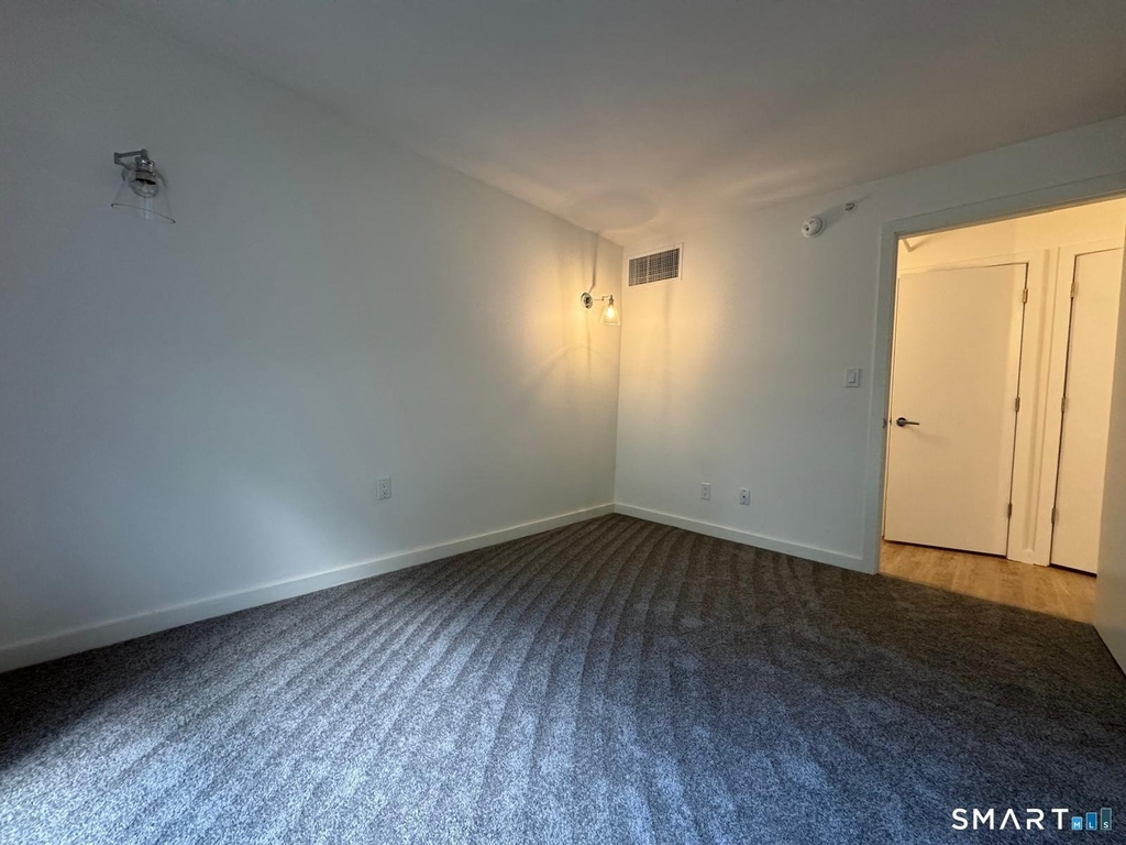 15 Farm Springs Road - Photo 23
