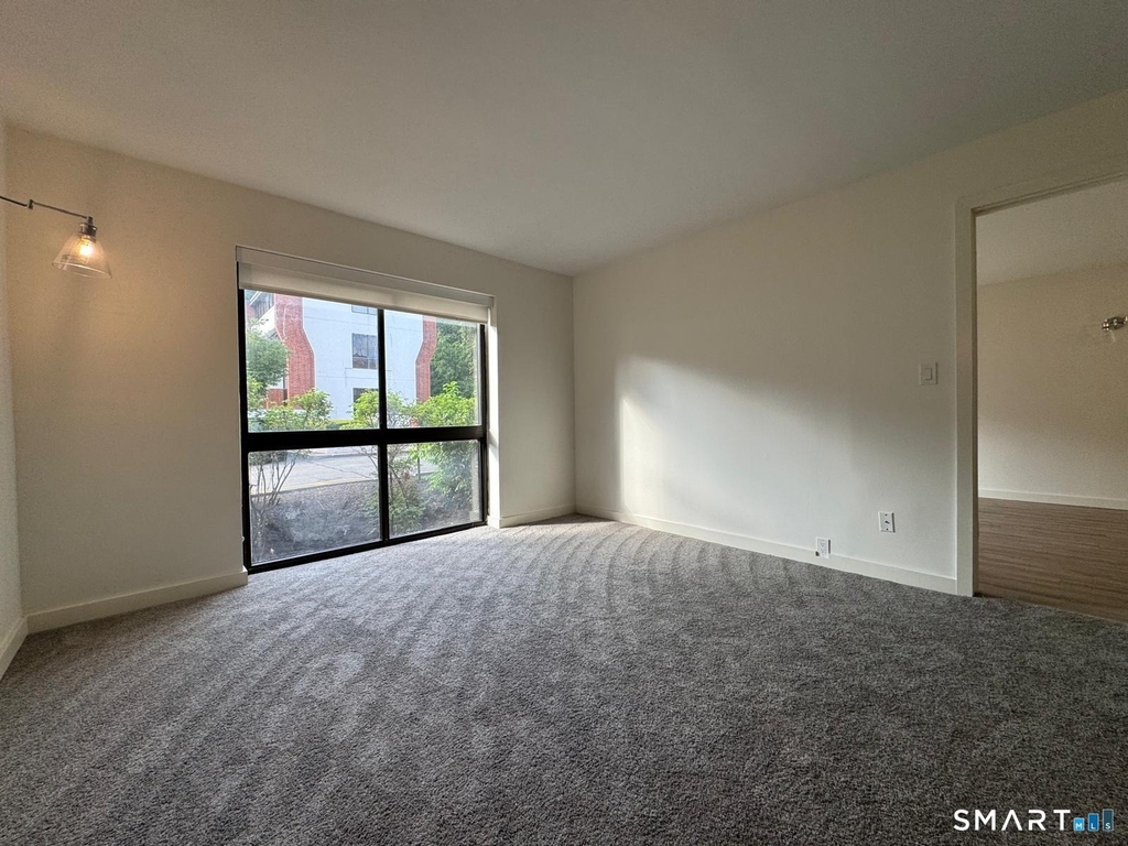 15 Farm Springs Road - Photo 22