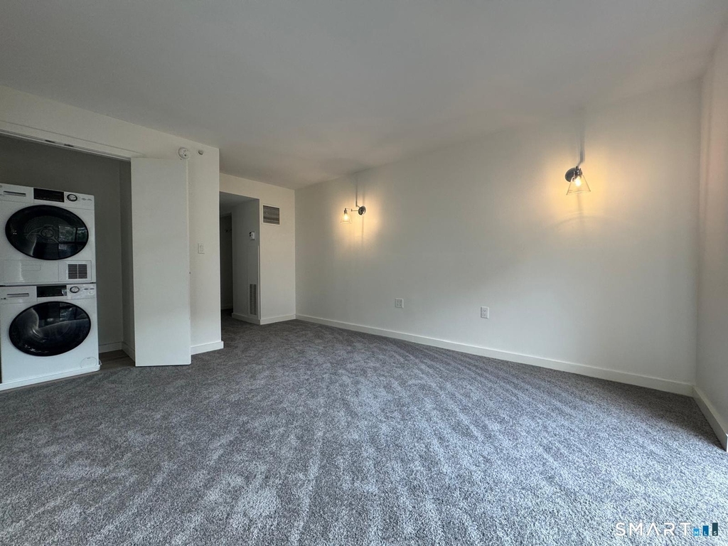 15 Farm Springs Road - Photo 2