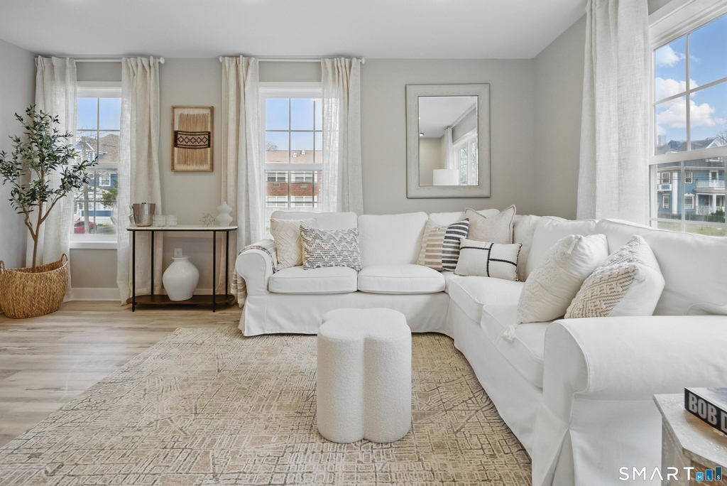409 Prospect Avenue - Photo 3