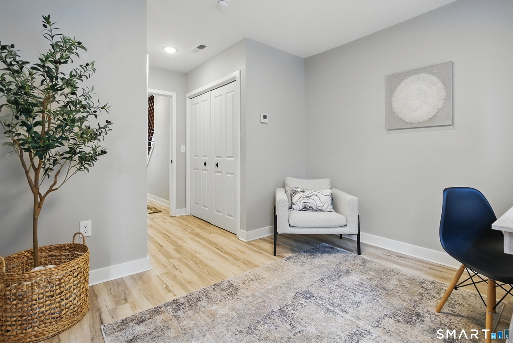 409 Prospect Avenue - Photo 18