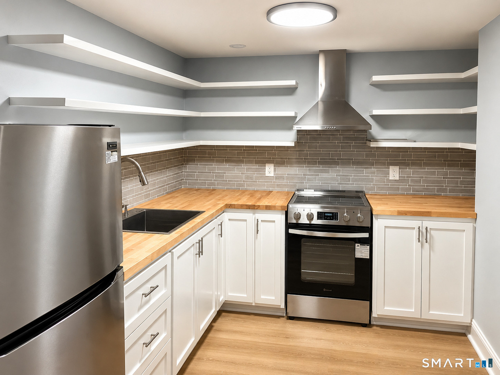 433 Federal Road - Photo 0