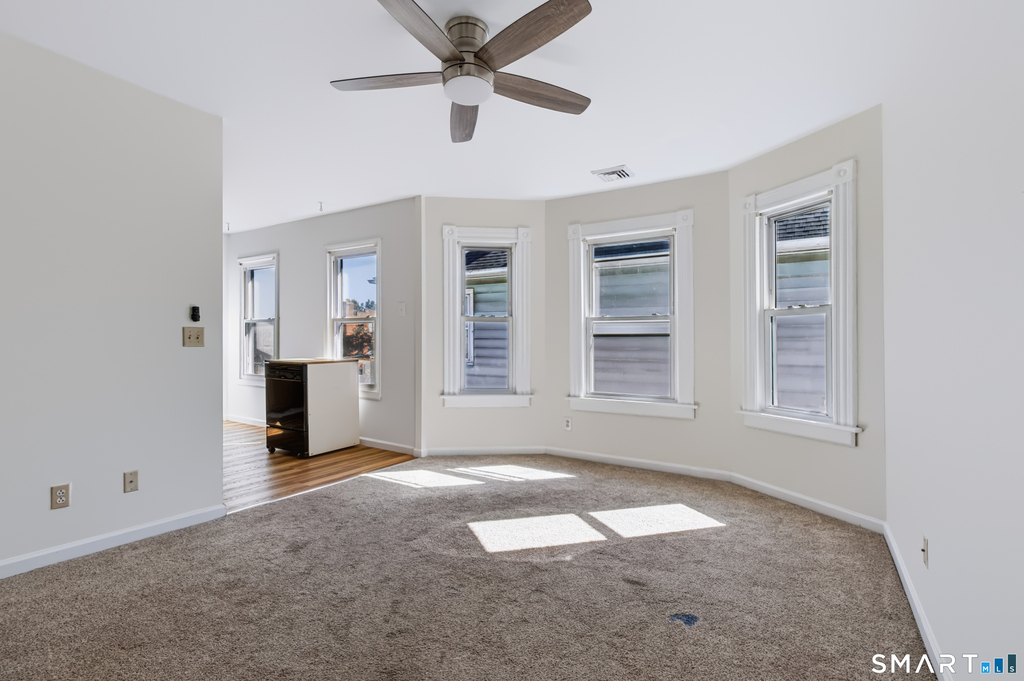 10 Glover Place - Photo 4