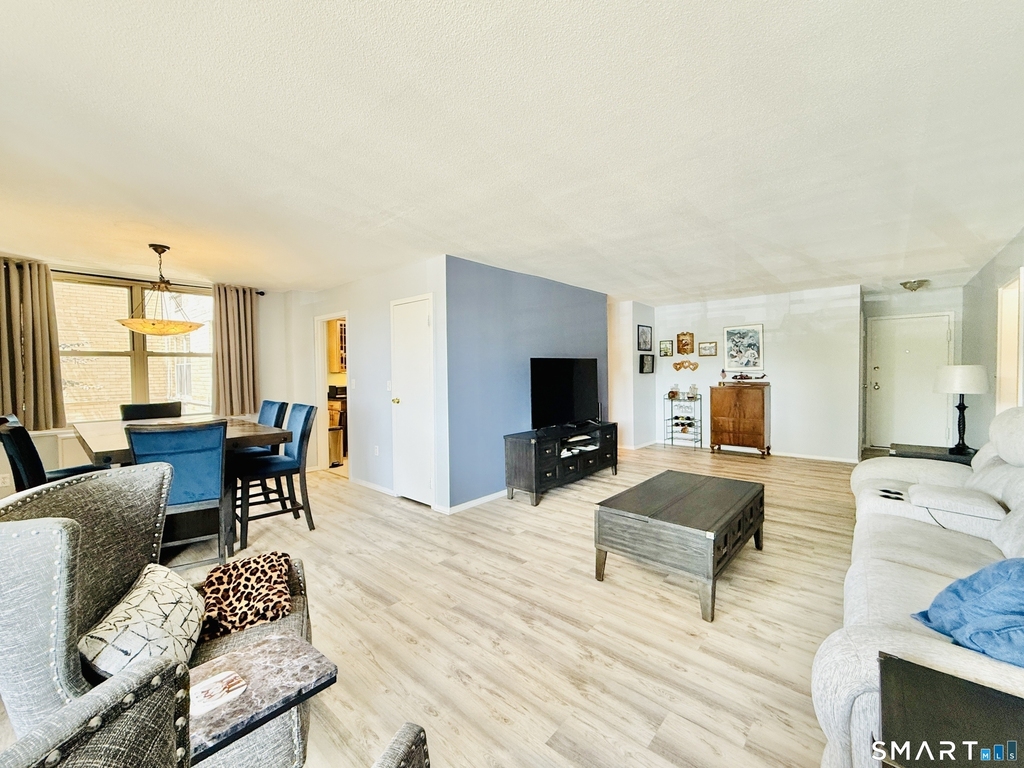 1 Strawberry Hill Court - Photo 7