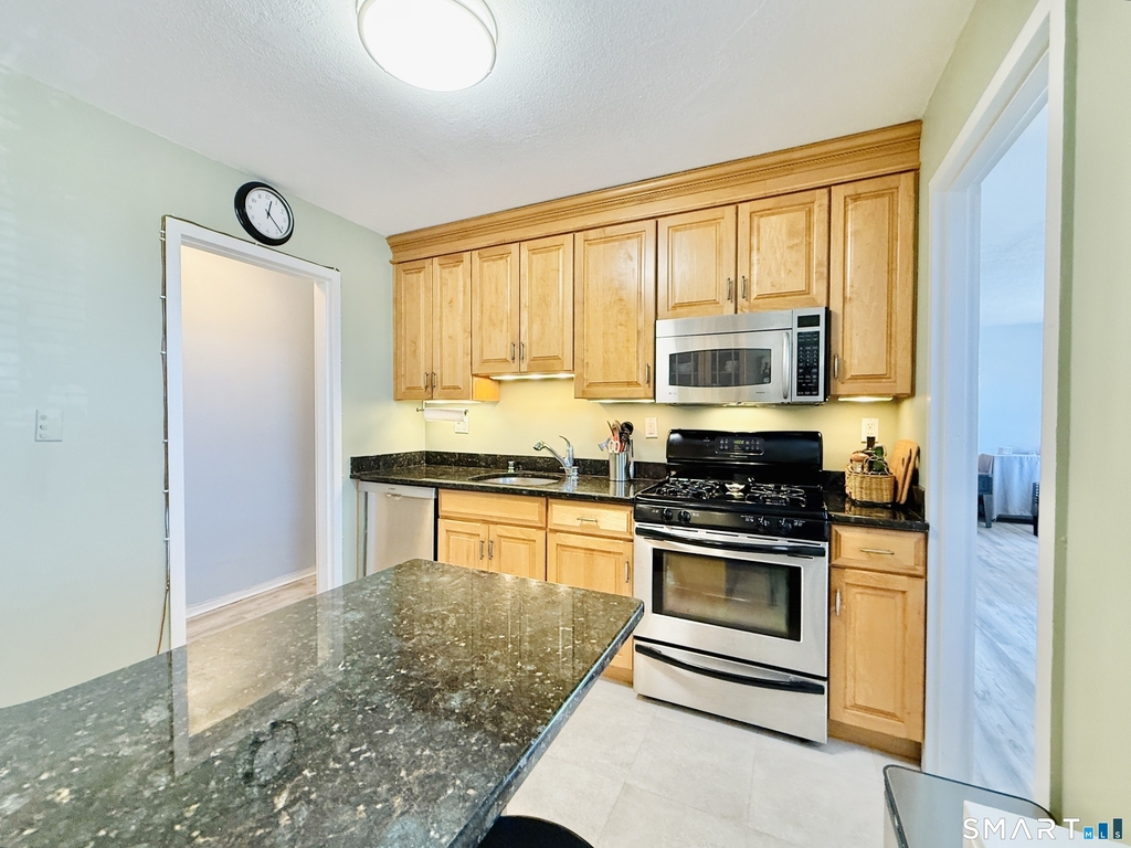 1 Strawberry Hill Court - Photo 17