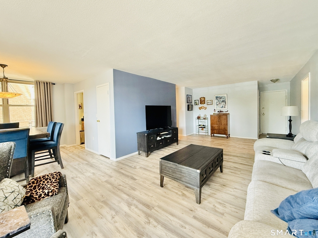 1 Strawberry Hill Court - Photo 6