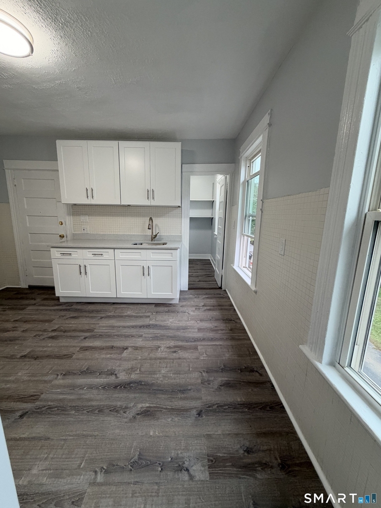319 Maplewood Avenue - Photo 4