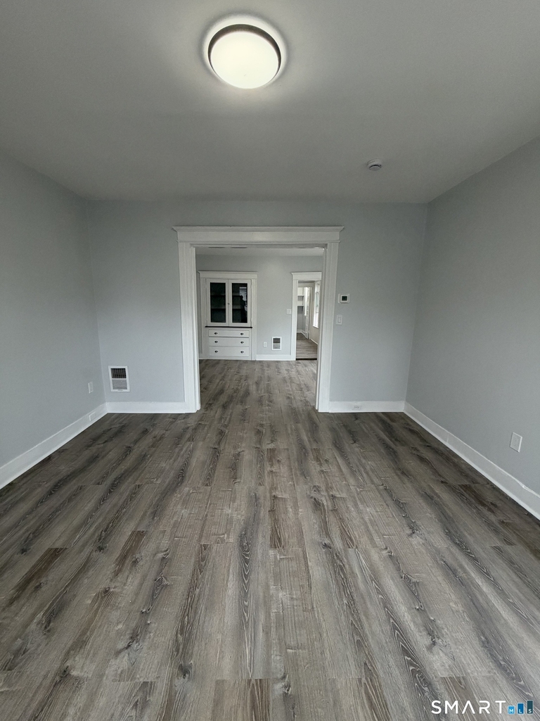 319 Maplewood Avenue - Photo 3