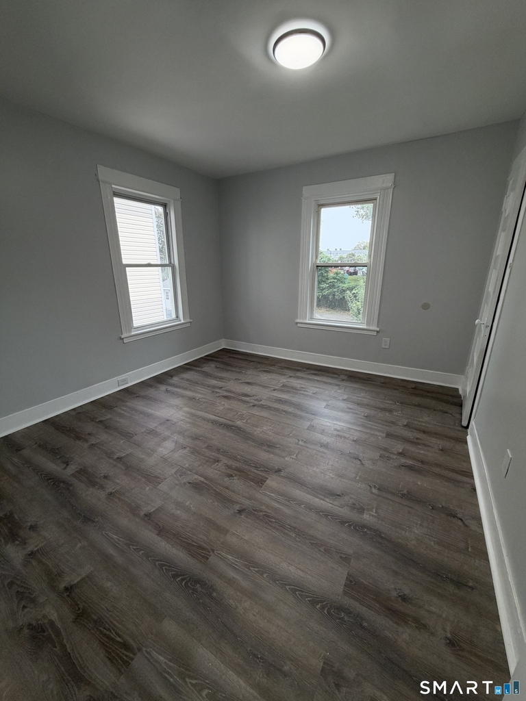 319 Maplewood Avenue - Photo 11