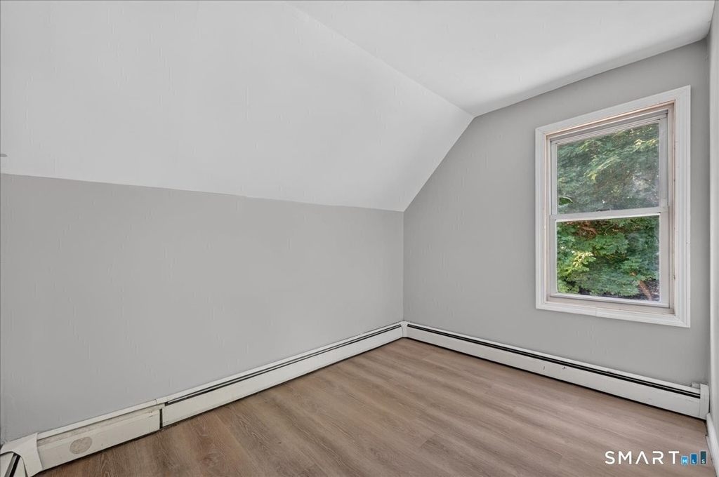 89 Hickory Street - Photo 16