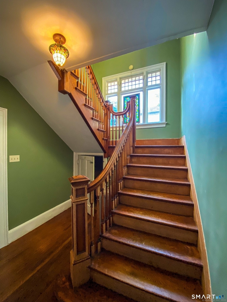 8 Park Street - Photo 5