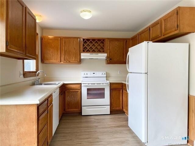 77 Marion Avenue - Photo 9