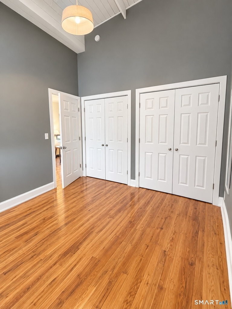 390 Charles Street - Photo 11