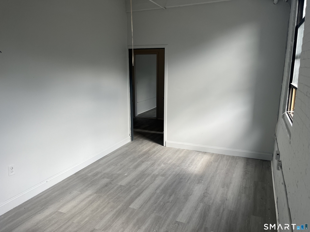464 Pratt St Extension - Photo 8