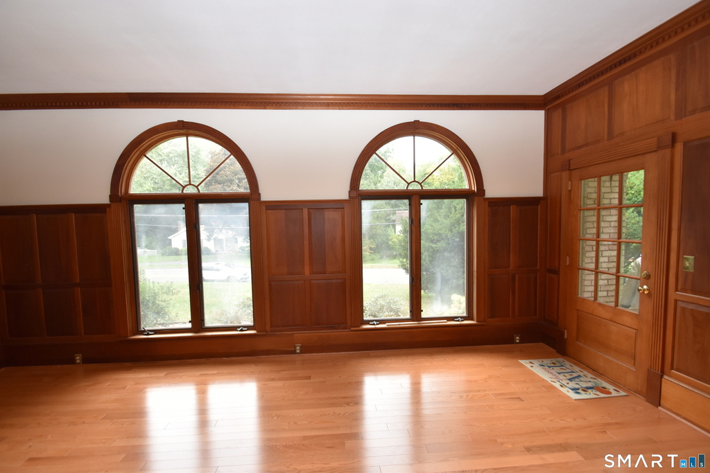 62 Buttonball Lane - Photo 2