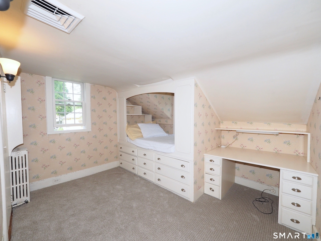 1263 Westover Road - Photo 18