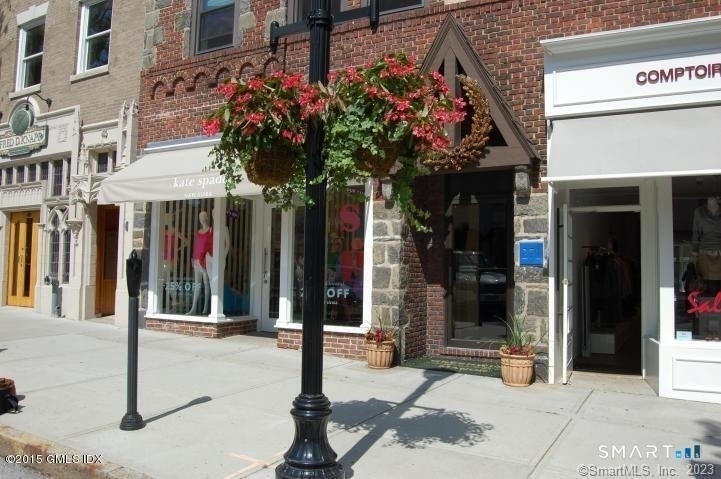 271 Greenwich Avenue - Photo 0