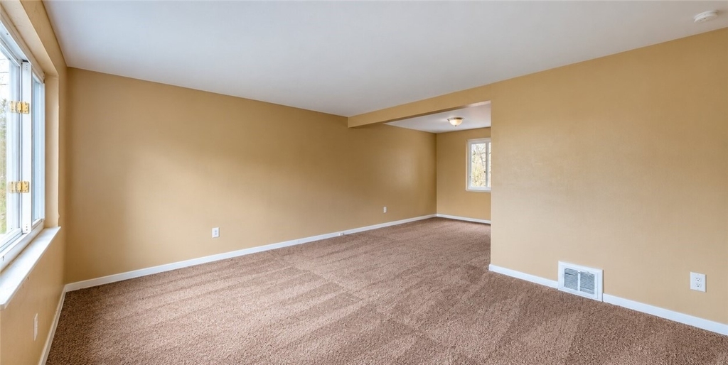 2022 Lindsay Road - Photo 4