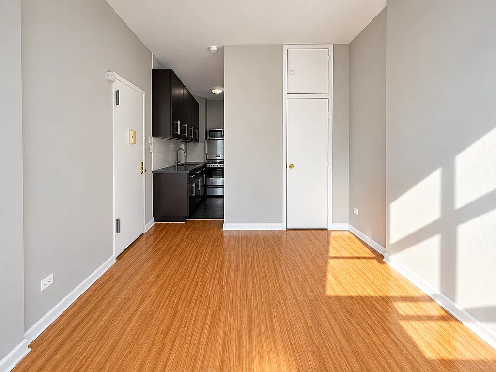 171 East 102nd Street - Photo 2