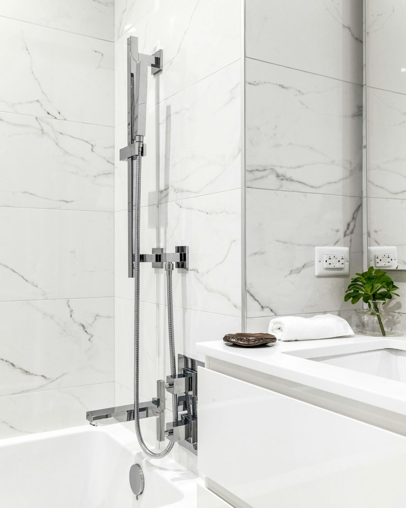 222 East 44th Street - Photo 5