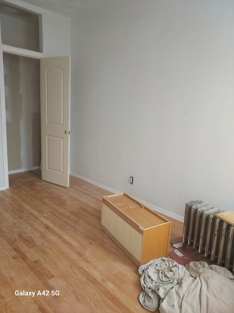 East Flatbush - Photo 1