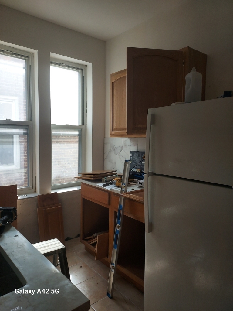 East Flatbush - Photo 5
