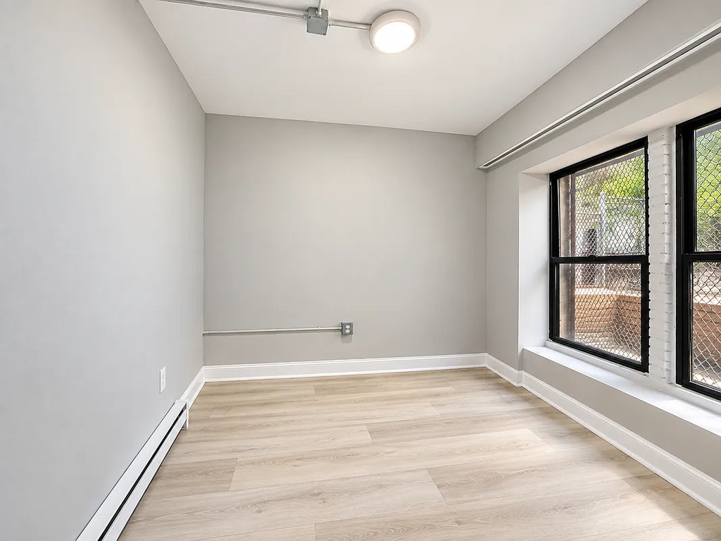 2172 Amsterdam Avenue - Photo 6
