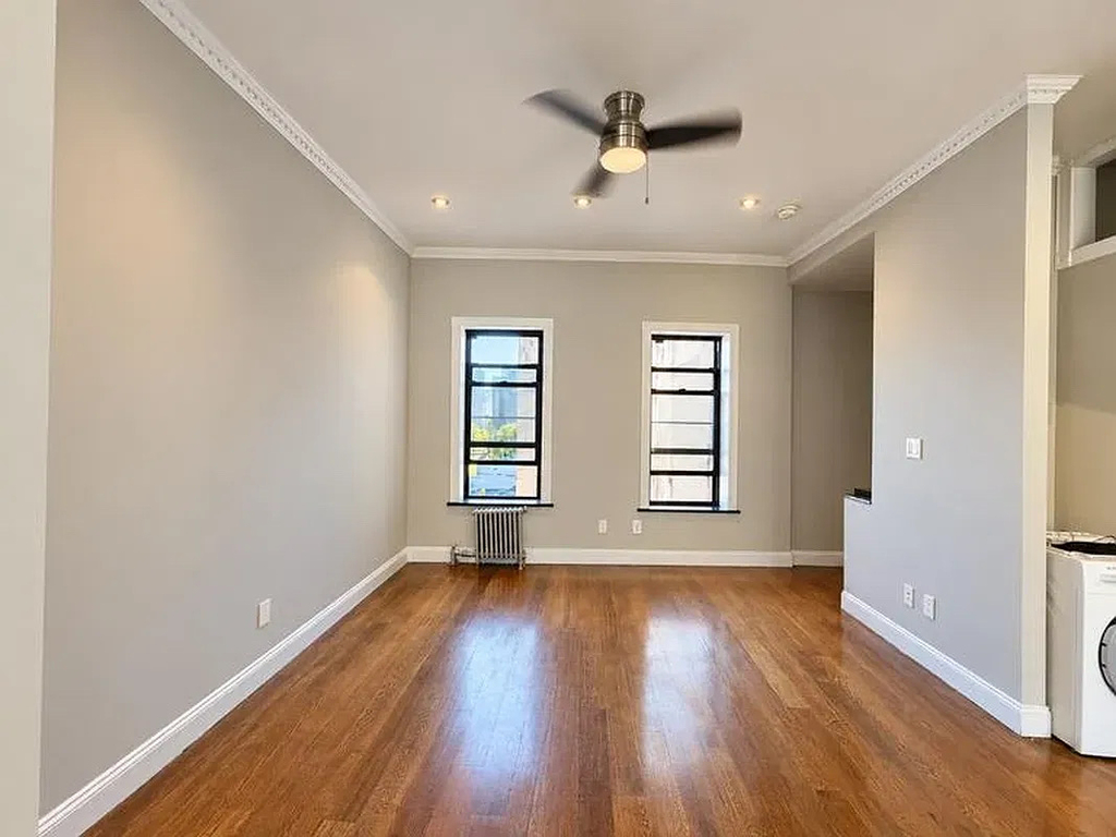 338 East 100th Street - Photo 6