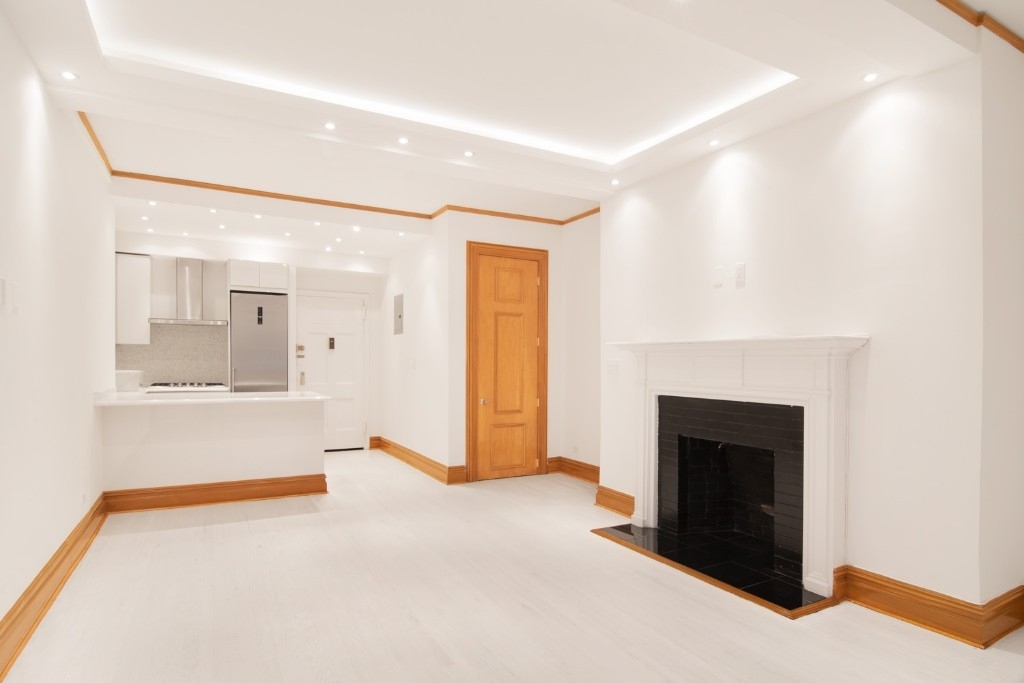  West 58th Street - Photo 3
