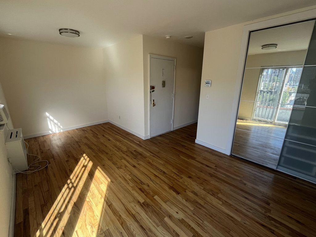 50 West 90th Street - Photo 2