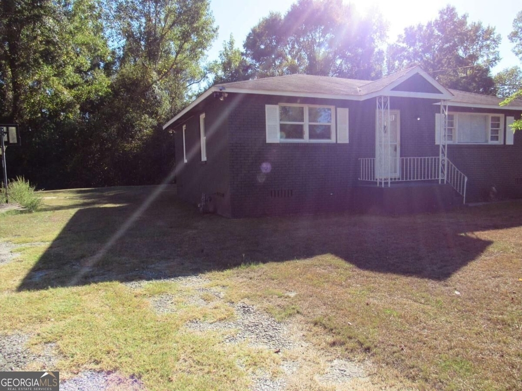 1616 Mathis Circle - Photo 6