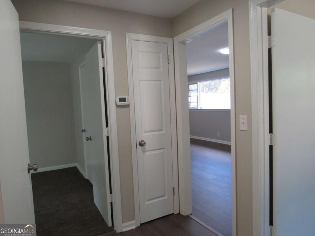 1616 Mathis Circle - Photo 17