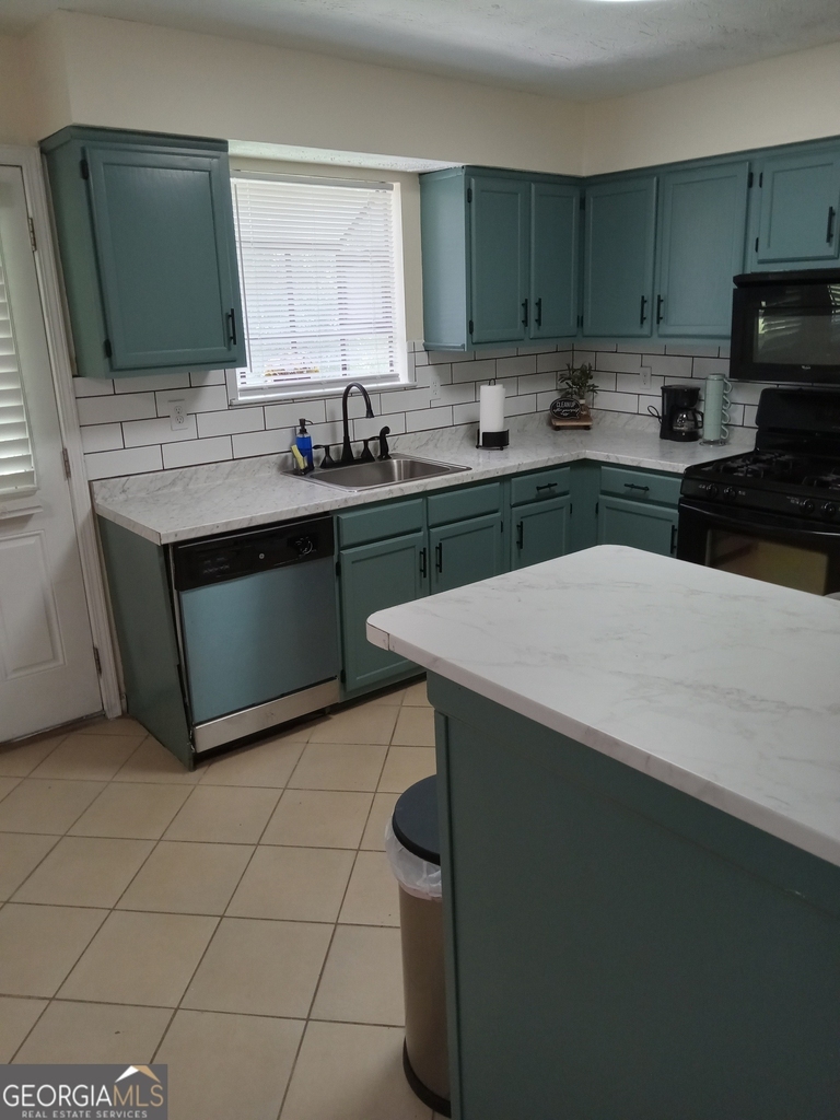 3091 Carriage Trail - Photo 8