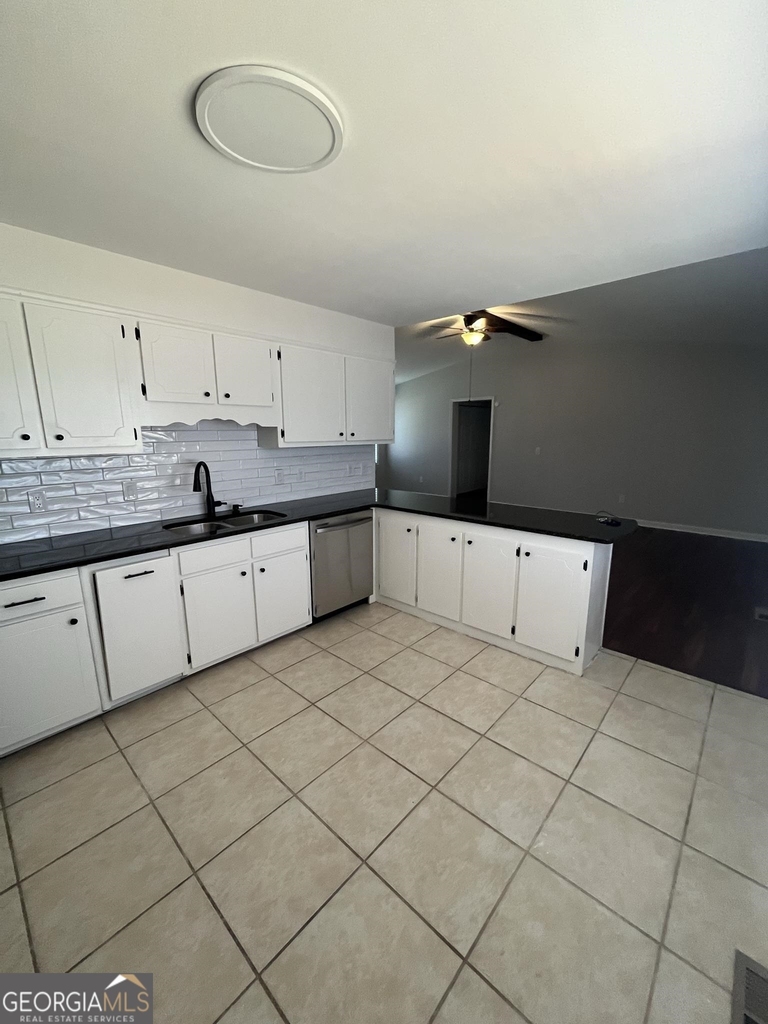 355 The Plaza - Photo 1