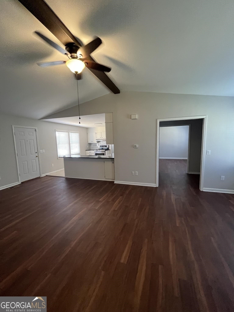 355 The Plaza - Photo 4