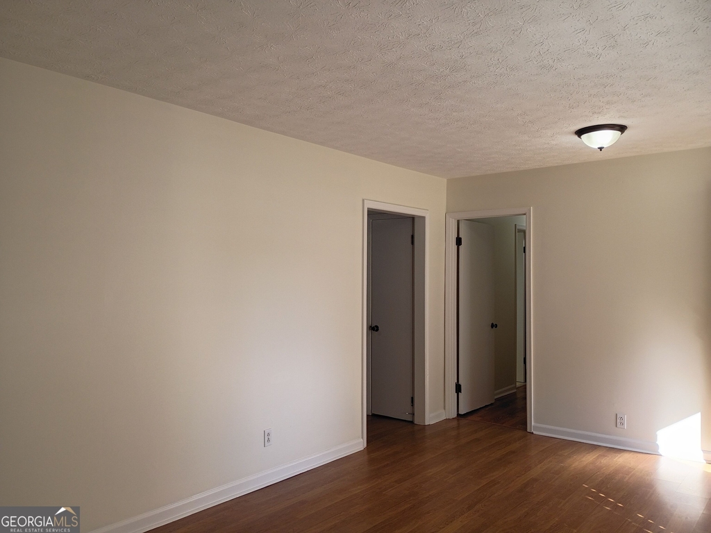 281 W Lakeview Drive - Photo 14