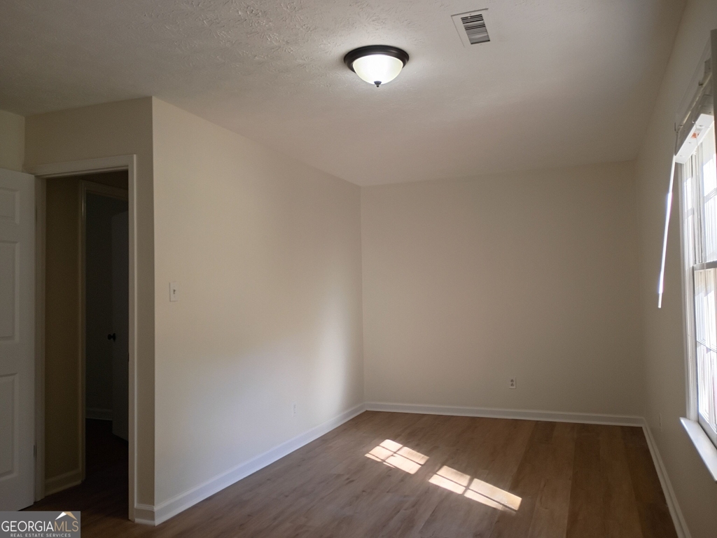 281 W Lakeview Drive - Photo 28