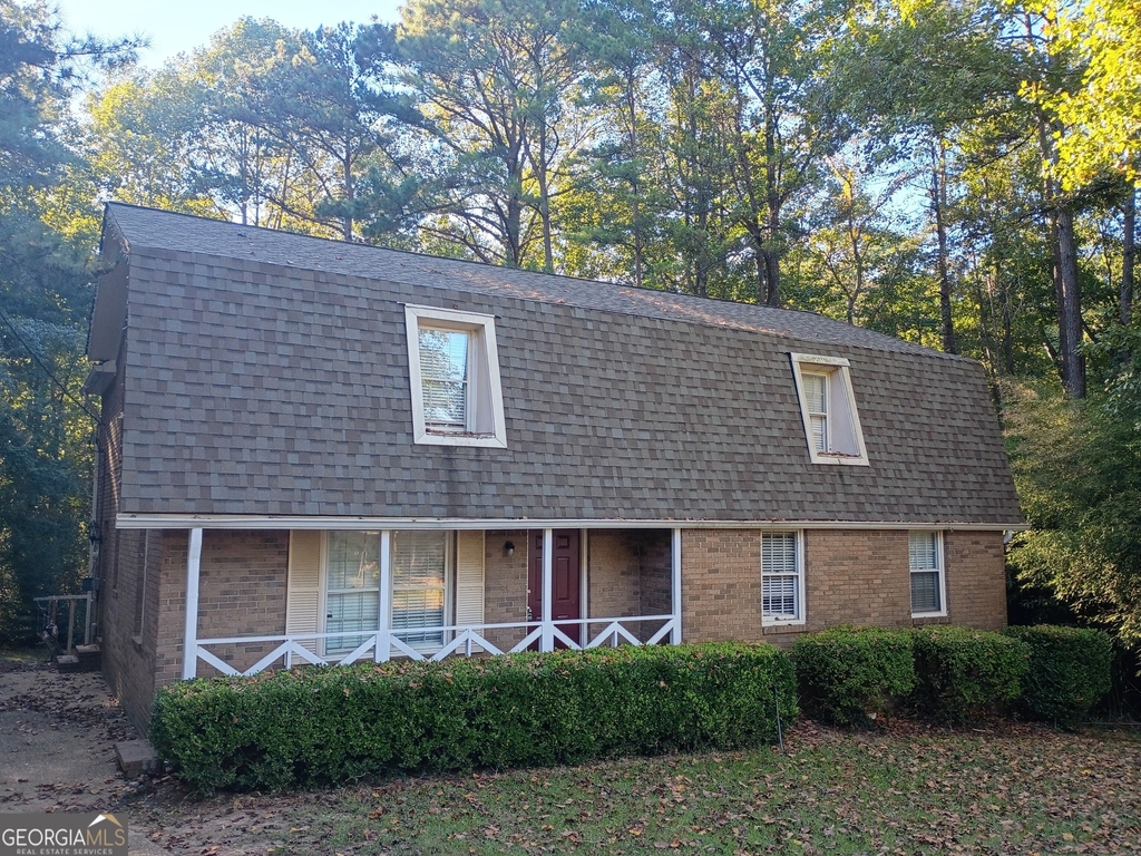 281 W Lakeview Drive - Photo 0