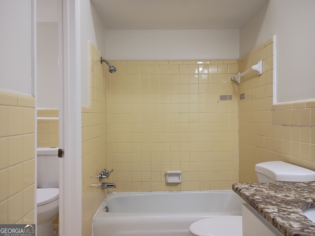 281 W Lakeview Drive - Photo 10
