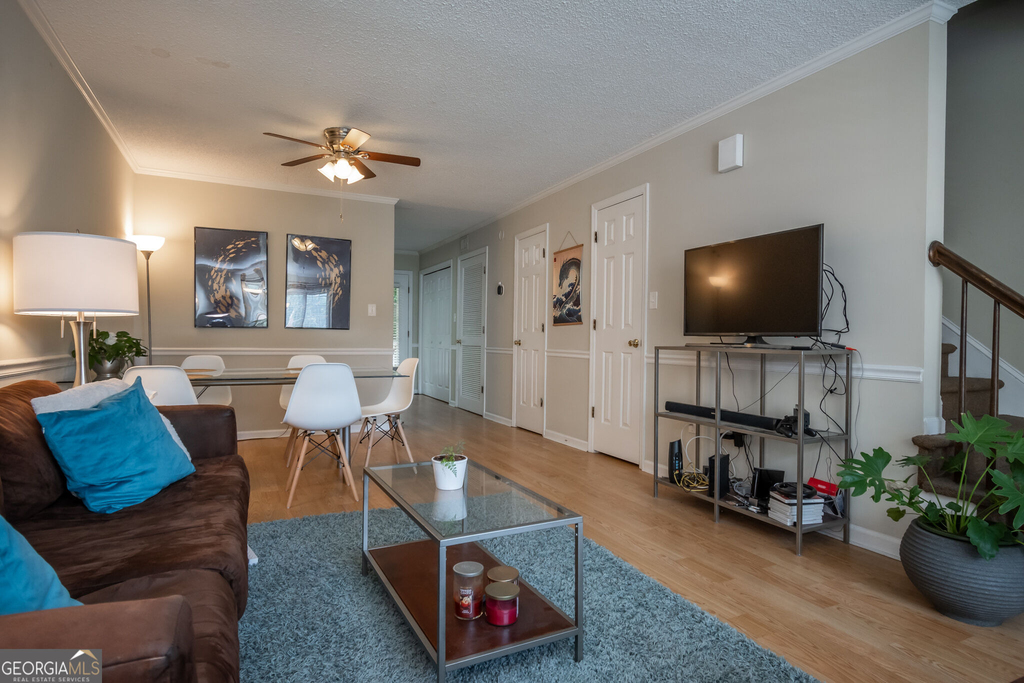 200 E Cloverhurst Avenue - Photo 2